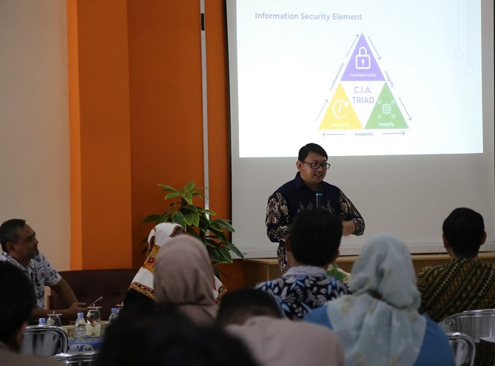 Sosialisasi Kesadaran Keamanan Siber Guna Menyongsong Keamanan Digital yang Tangguh