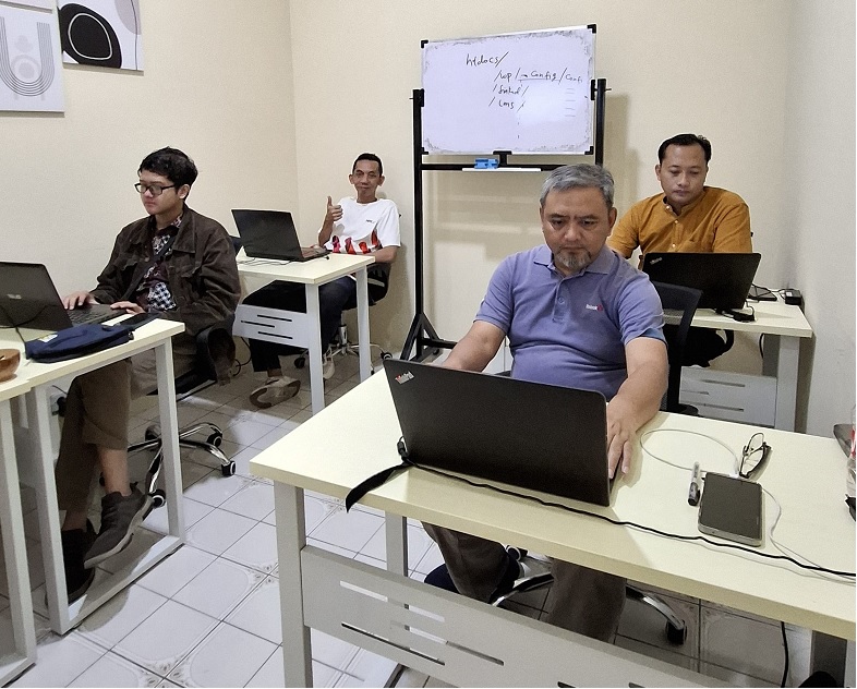 Polines ICT Team Practices Cyber ​​Security in Sinau Jogja